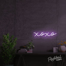 Load image into Gallery viewer, xoxo neon sign