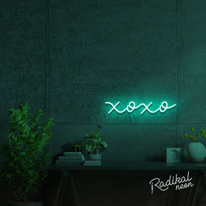 xoxo neon sign