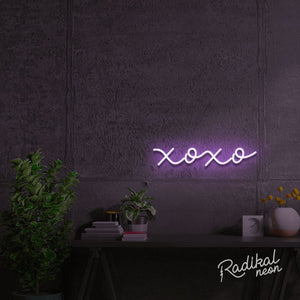 xoxo neon sign