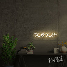 Load image into Gallery viewer, xoxo neon sign

